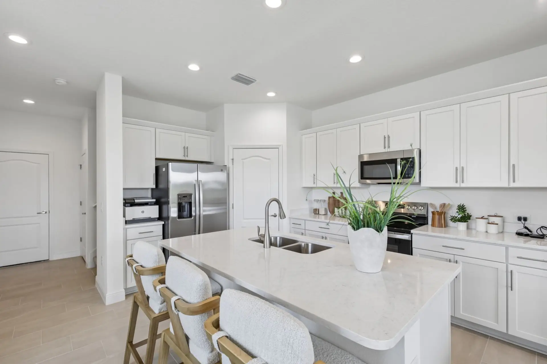 12 web or mls 7901 celestial cir 0105 012